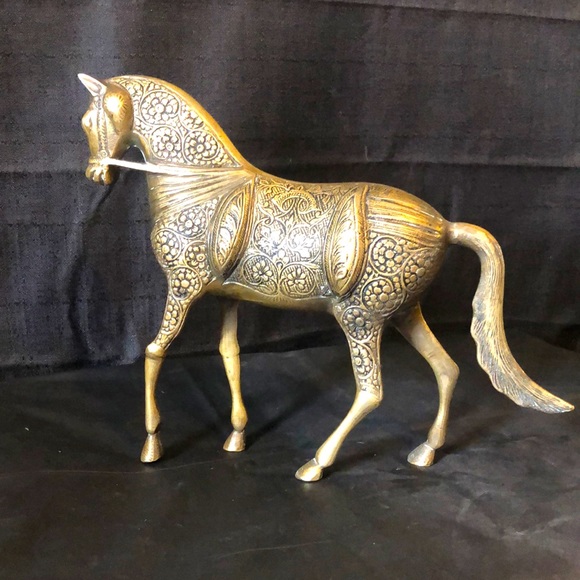 Medieval horse brass figure large 10” H 12” L midcentury Korea.  Free standing - Picture 3 of 8